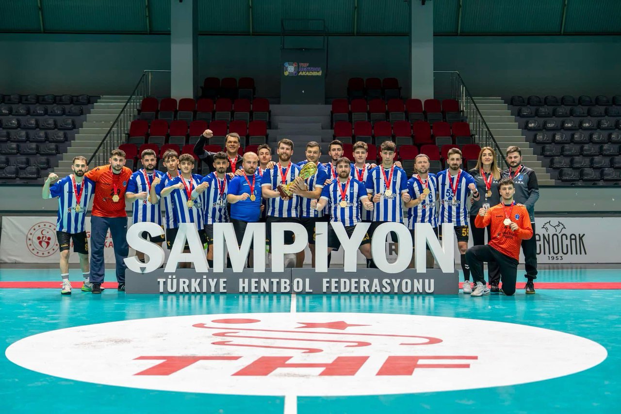 Hentbol 2. Lig Play-Off finalinde mücadele eden Gümüşhane temsilcisi Şiran