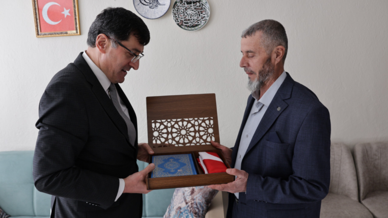 Kütahyalı şehide, yıl dönümünde anlamlı ziyaret