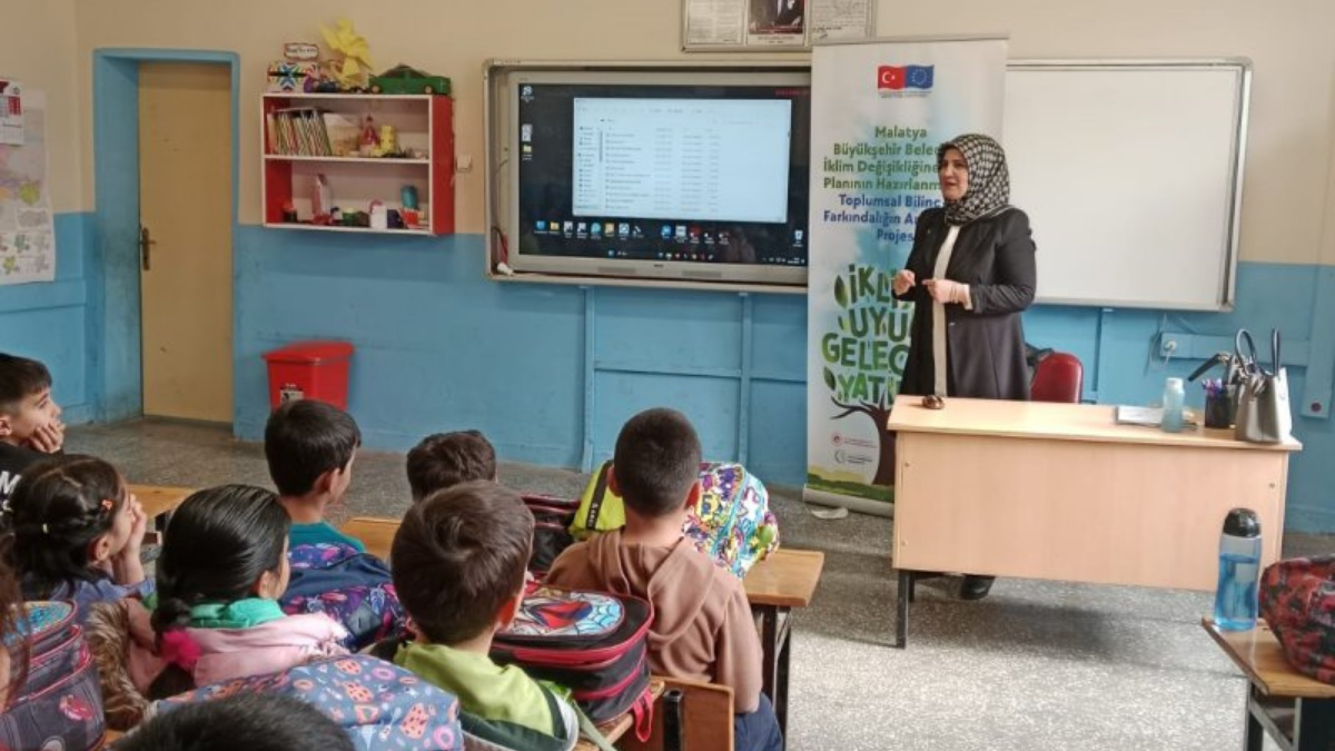 Malatya’da öğrencilere ‘İklim Değişikliği ve Sıfır Atık‘ farkındalık eğitimi verildi.