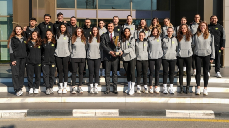 Manisa’da şampiyonlardan başkana ziyaret