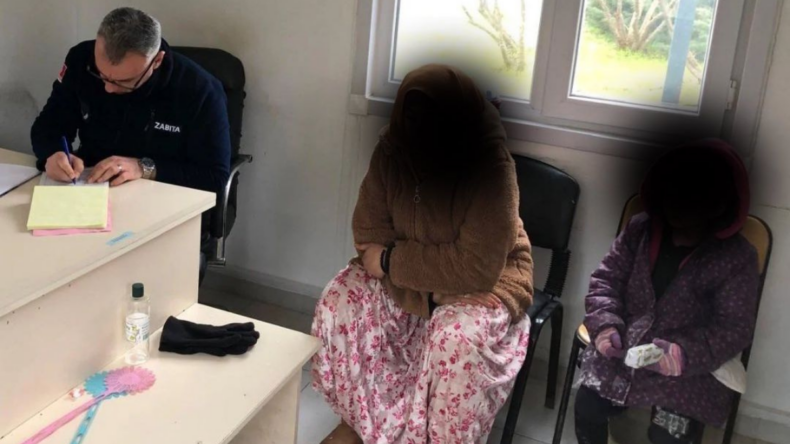 Sinop’ta dilencilere zabıta müdahalesi