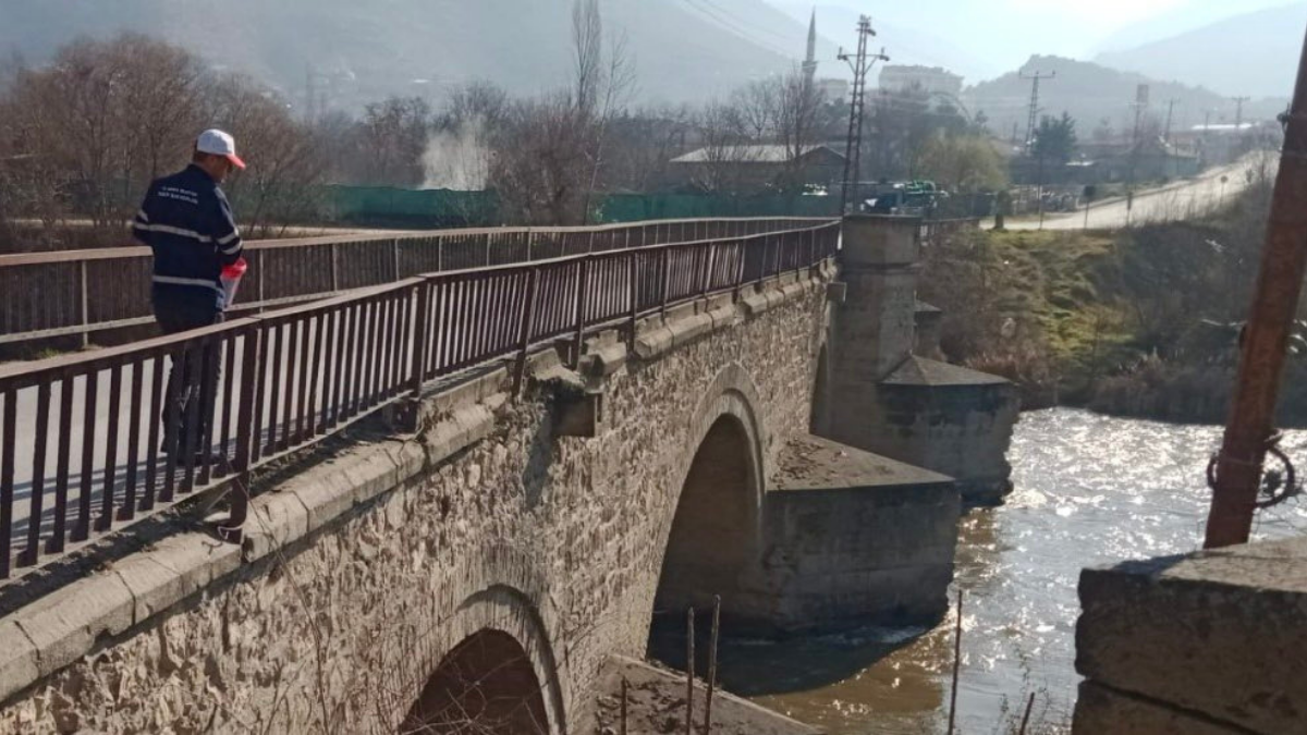 Ortasından Yeşilırmak Nehri’nin geçen Şehzadeler Şehri Amasya’da sivrisinekle mücadele erken