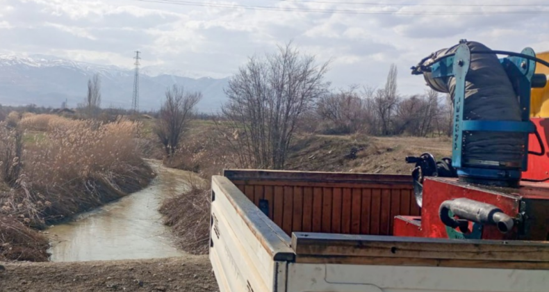 Erzincan’da potansiyel alanlarda larva ilaçlaması yapılıyor