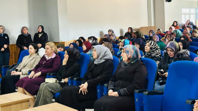 Kızılcahamam’da Kadınlar Günü’ne anlamlı etkinlik