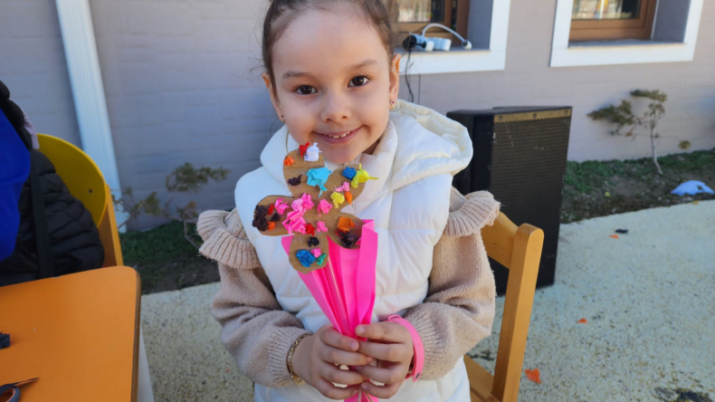 Kızılcahamam’da 8 Mart çiçeği geri dönüşümle üretildi