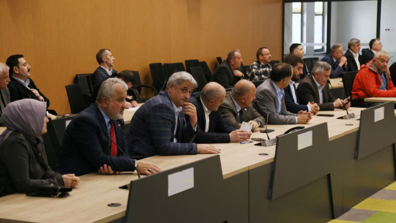 Rize’de sahipsiz hayvanlar için koruma birliği toplandı