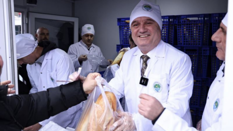 Zonguldak’ın ilk Halk Ekmek büfesi açıldı