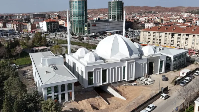 Aksaray’ın yeni simgesi Selçuklu Külliyesi’nde çalışmalarda sona gelindi