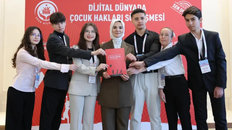 Türkiye, dünyada bir ilke imza attı! Dijital Dünyada Çocuk Hakları Sözleşmesi…