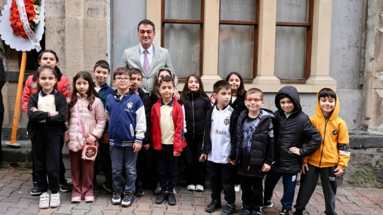 Giresun’da minik sanatseverler geri dönüşüm malzemelerini sanatla buluşturdu