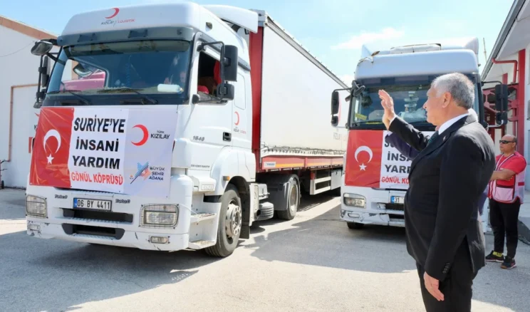 Adana’dan Suriye’ye insani yardım