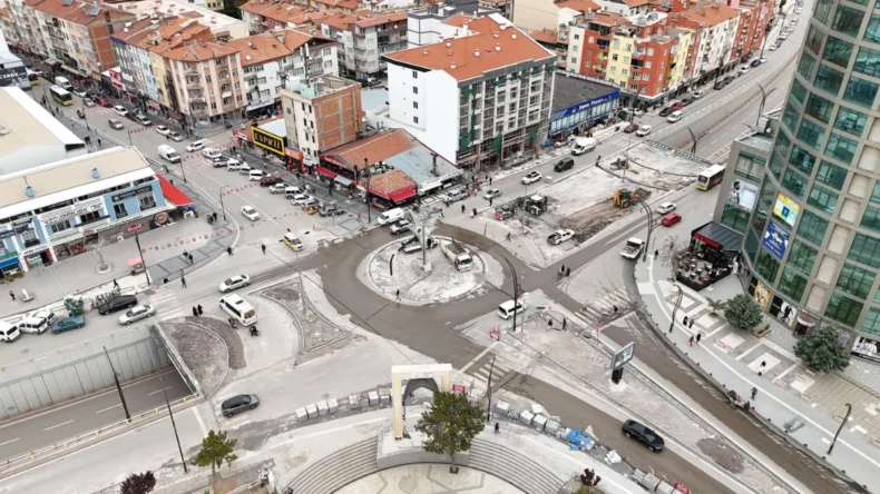 Aksaray’da kent geneli kavşak ve yol düzenlemesi başladı