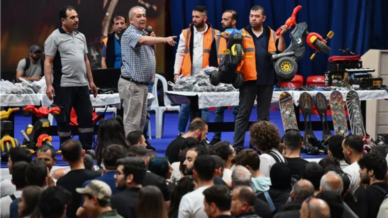 Ankara’da unutulan eşyalar açık artırmayla satışa sunuldu