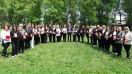 Atakum’un Cumhuriyet Kadınları’na plaket takdim edildi