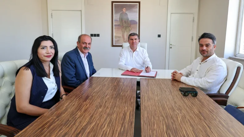 Burdur’da 35 mahalleye giysi kumbarası için protokol imzalandı