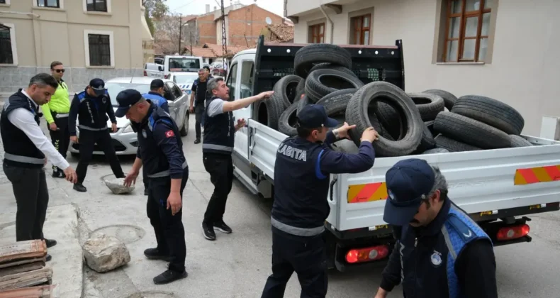 Çorum’da park yerini işgal eden unsurlar toplanıyor