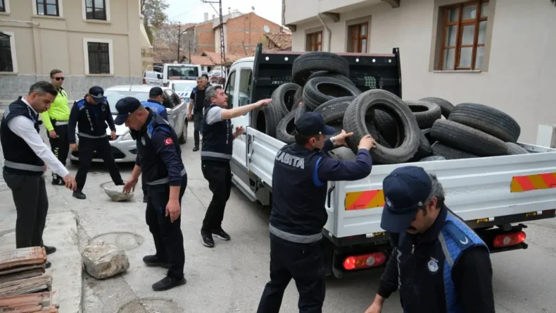 Çorum’da park yerini işgal eden unsurlar toplanıyor