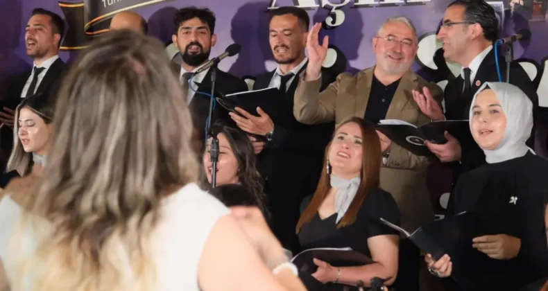 Çorum’da Aşık Mahzuni Şerif, türkülerle anıldı