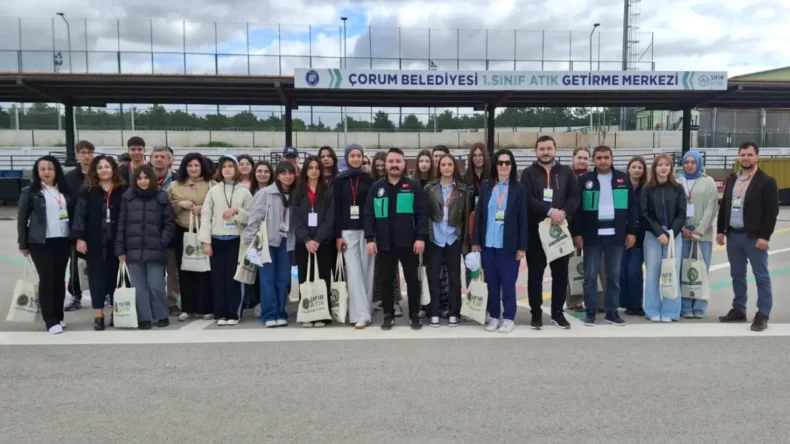 3 ülkeden Çorum’a gelen öğrenciler Sıfır Atık tesisini ziyaret etti