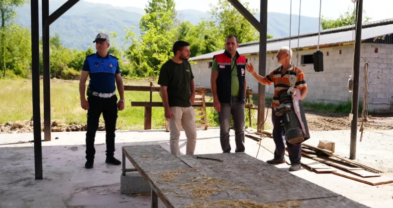 Düzce’de kurban satış ve kesim yerleri denetleniyor