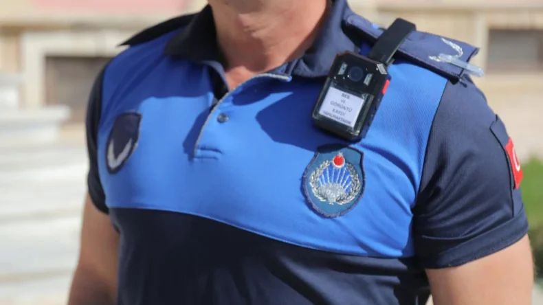 Edirne’de zabıta hizmetinde yeni dönem! Yaka kamerası takıldı…