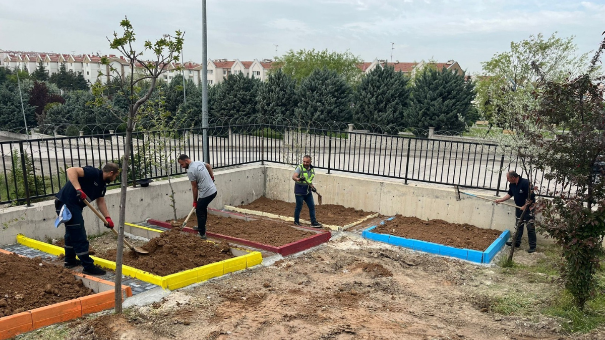 Etimesgut Belediyesi Park ve Bahçeler Müdürlüğü tarafından Şehit Volkan Külekci