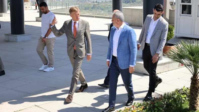 Hollanda Büyükelçisi’nden Hatay’a destek sözü