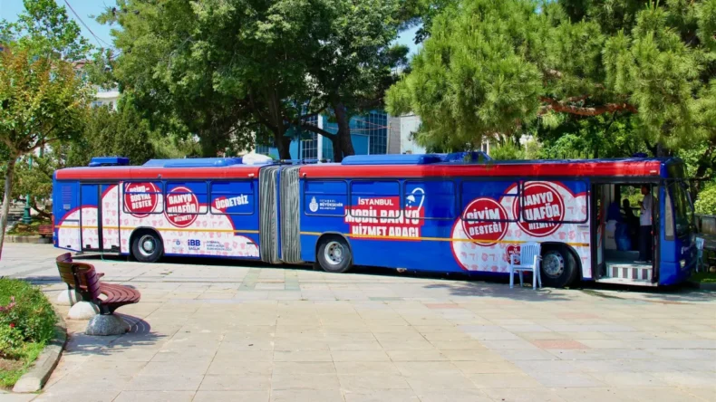 İstanbul’da Mobil Banyo Aracı vatandaşın hizmetinde