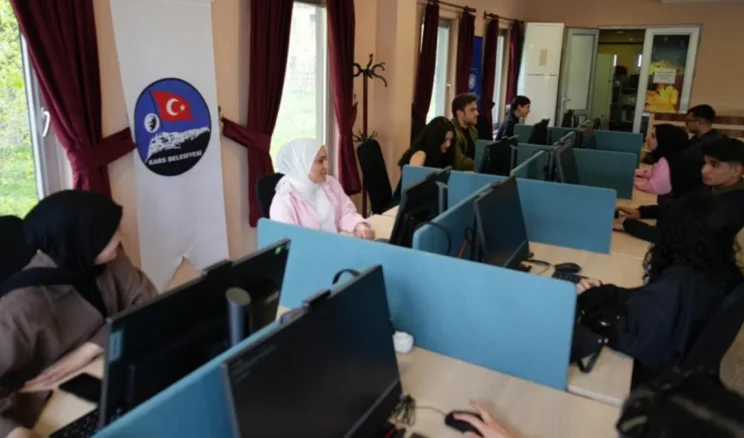 Kars’ta Dijital Gençlik Merkezi kuruldu