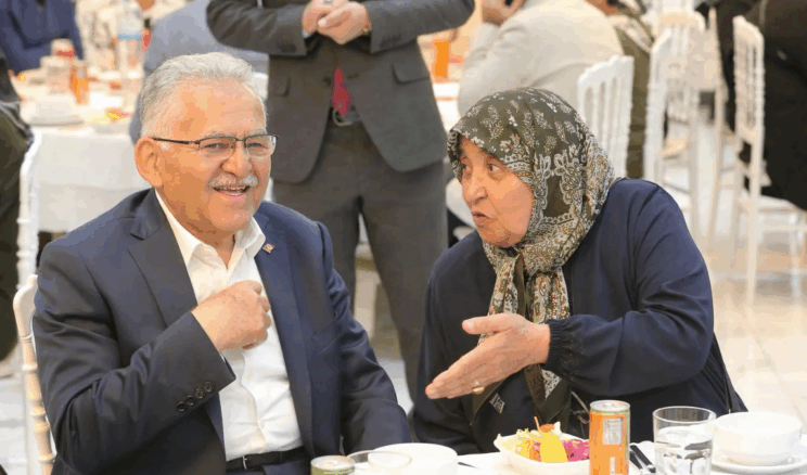 Kayseri’de şehit anneleri ile bir araya gelindi