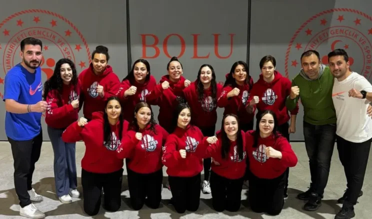 Nevşehir Belediyesi Spor Kulübü Kadın Sutopu Takımı Final Four’da