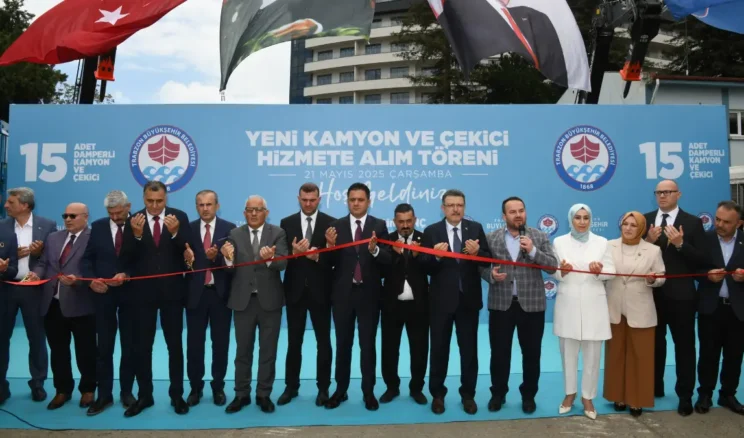 Trabzon Büyükşehir Belediyesi 15 yeni aracı filosuna kattı
