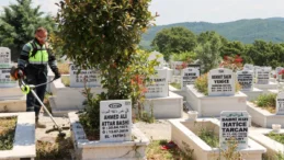 Yalova’da mezarlıklar bayram ziyaretlerine hazırlanıyor