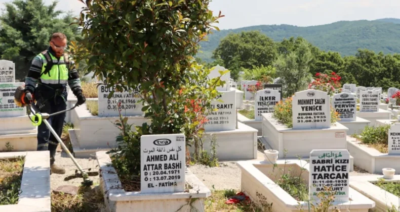 Yalova’da mezarlıklar bayram ziyaretlerine hazırlanıyor