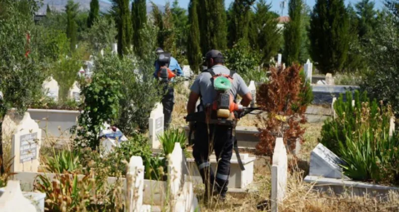 Adıyaman’da mezarlıklar bayram ziyaretine hazırlanıyor