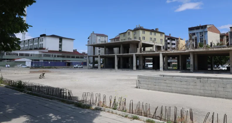 Ağrı’da Kent Meydanı’nın yapımına başlandı