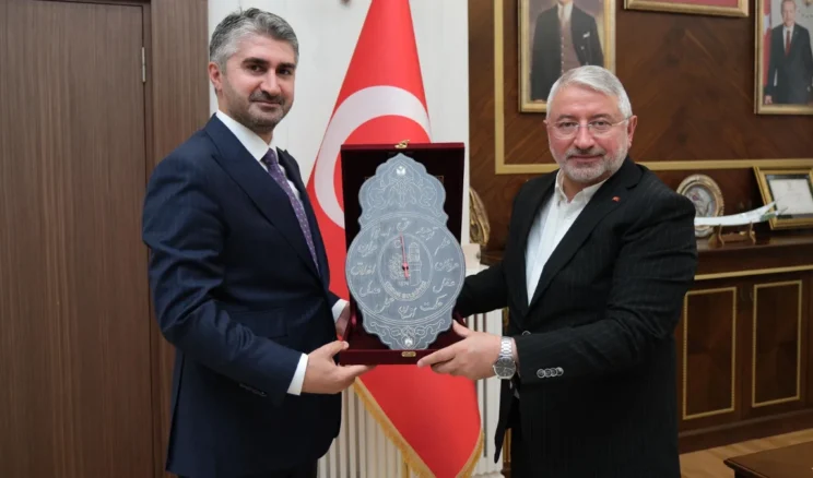 Bakan Yardımcısı Tarıkdaroğlu’ndan Çorum Belediyesi’ne ziyaret