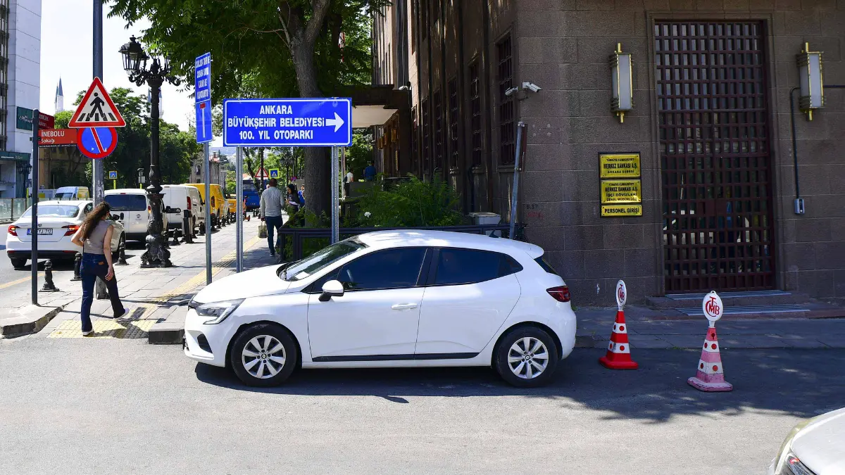 Ankara’nın en yoğun trafik bölgelerinden biri olan Ulus’ta uzun süredir