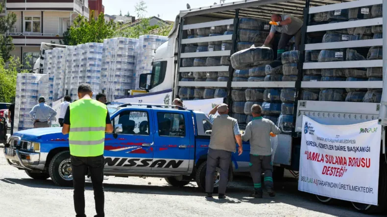 Ankara Büyükşehir’den üreticilere damla sulama borusu desteği