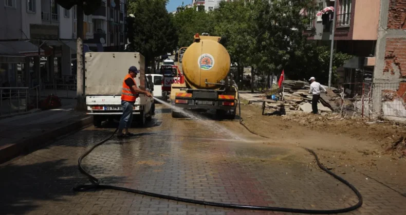Atakum’da cadde ve sokaklar temizleniyor
