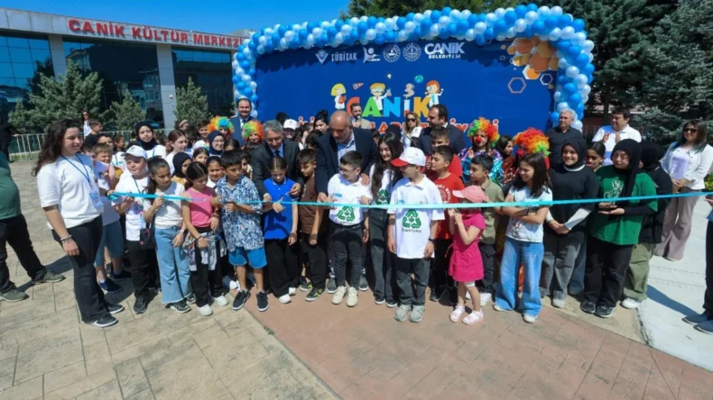 Canik’te yapay zekayla hazırlanan projeler festivalde buluştu