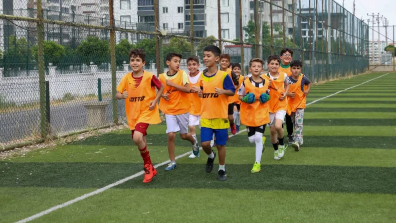 Diyarbakırlı çocuklar, Ücretsiz Yaz Spor Okulları’nda buluşuyor