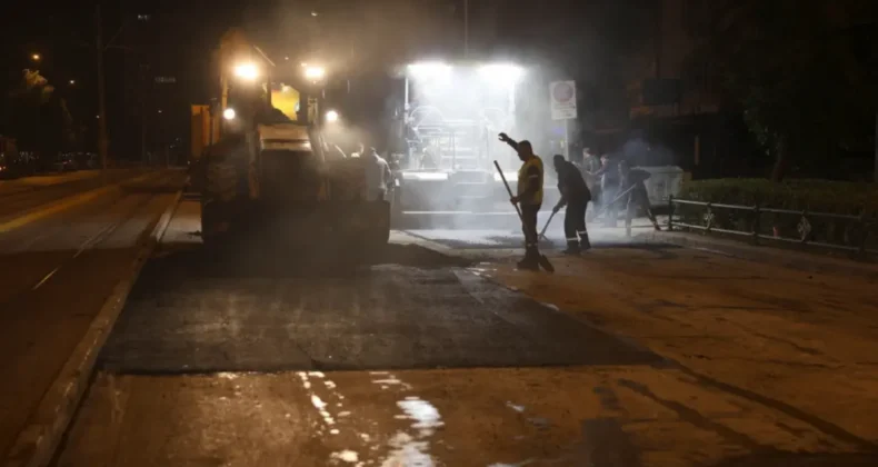 Eskişehir’de yol çalışmaları gece saatlerinde yapılıyor