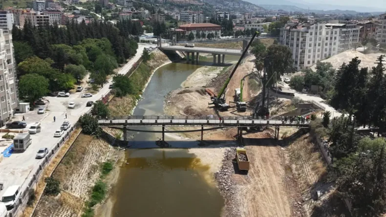 Hatay’da Asi Nehri ıslah ediliyor