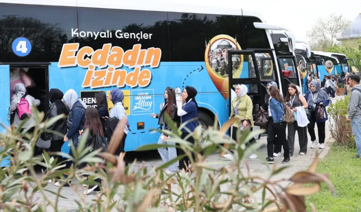 Konyalı 26 bin öğrenci İstanbul’da ecdat yadigarı noktaları ziyaret etti