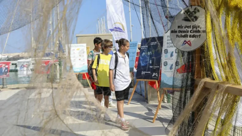 Mersin’de denizden çıkan çöpler farkındalığa dönüştü