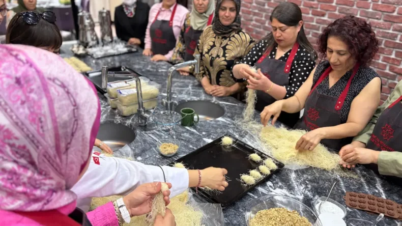 Sincan’da kursiyer aşçılar bayram hazırlığını tamamladı