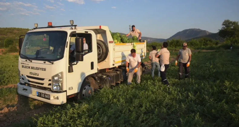 Bilecik’te vatandaşlara 50 ton karpuz dağıtıldı