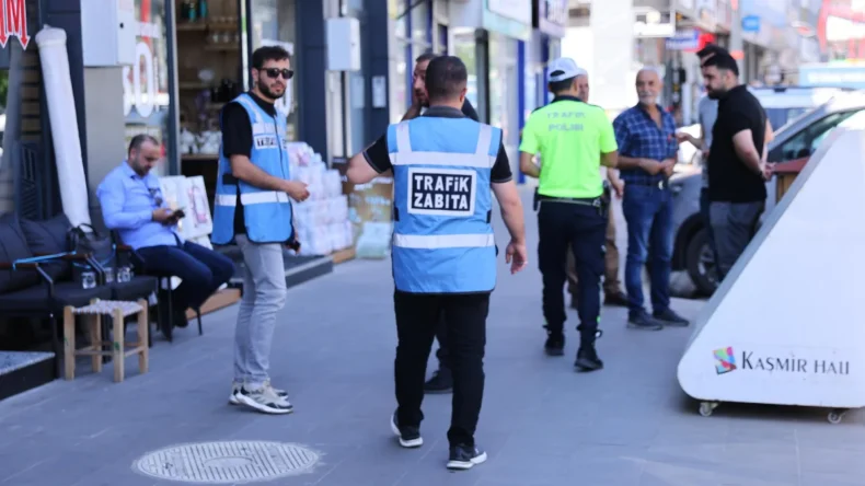 Bingöl’de kaldırım işgaline karşı denetimler sıklaştırıldı