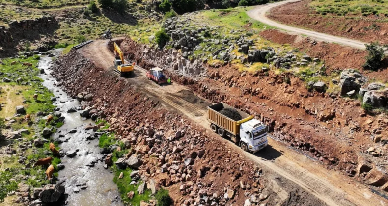 Bingöl’de yapımı süren içme suyu hattının büyük kısmı tamamlandı